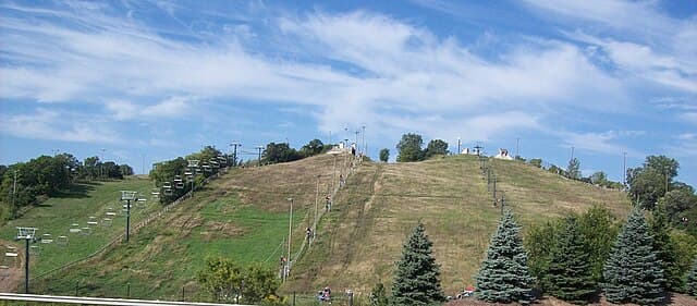 Burnsville, Dakota County skyline