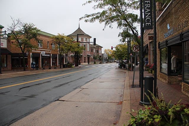 Edina, Hennepin County skyline
